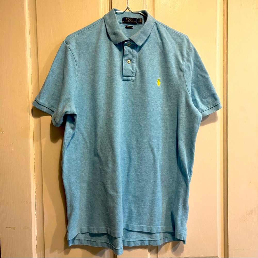 Excellent Condition! Classic Fit Ralph Lauren Sky Blue Men’s Large Polo Shirt!